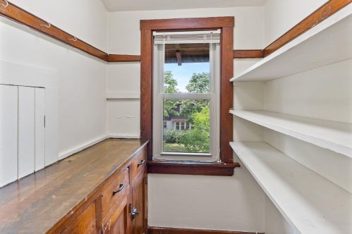 2044 59, Milwaukee WI 53210-1505 exterior