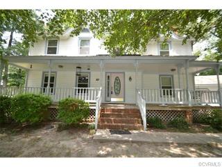 10471 Shumark Dr, Chester, VA 23831-1168