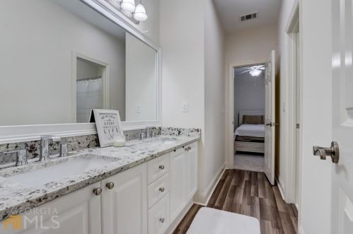 235 Lake Summit Vw, Atlanta GA  30342-1979 exterior