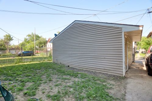 2524 41st St, Milwaukee WI 53210-2934 exterior