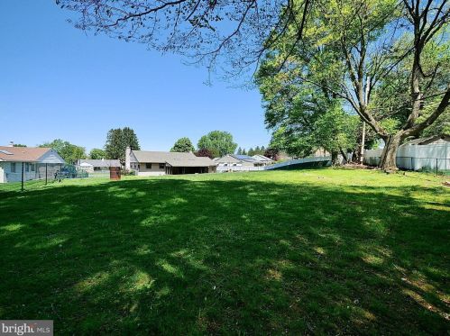 240 Gerald Dr, Chester PA 19014-1717 exterior