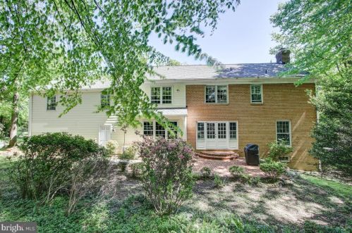 10512 Gainsborough Rd, Rockville MD 20854-3717 exterior