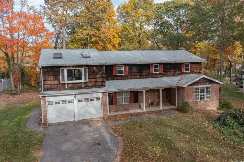 34 Colby Dr, Huntington Station, NY 11746-8347