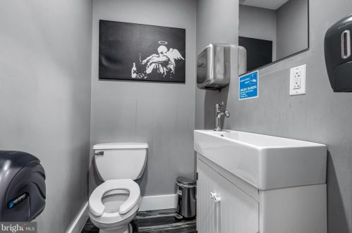 2652 Alder St, Philadelphia PA 19148-4908 exterior