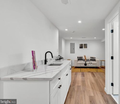 5112 Southern Ave, Washington DC 20019-5848 exterior