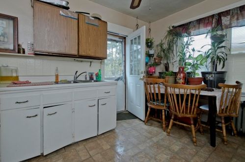 855 Boston Rd, Springfield MA 01119-1331 exterior