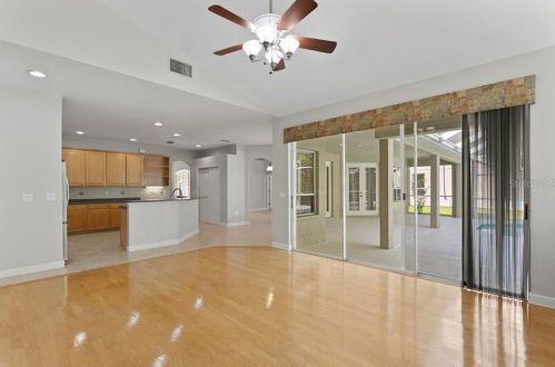 8204 Nature Cove Way, Tampa FL 33647-3224 exterior