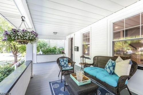 35 Draper Ter, Montclair, NJ 07042-4439