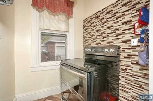 1108 Lorraine Ave, Teaneck NJ 07666-5745 exterior