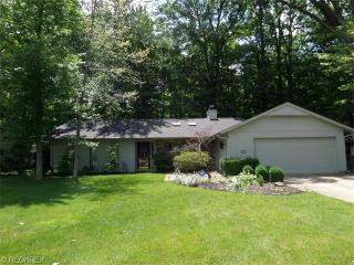 21577 Shagbark Trl, Cleveland, OH 44149-2279