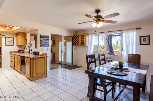 1424 Chapala Dr, Tucson AZ  85704-2037 exterior