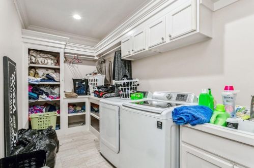 2496 Kingsland Dr, Atlanta GA 30360-1457 exterior