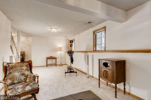 5479 Jenni Ln, Saint Paul MN 55110-5776 exterior