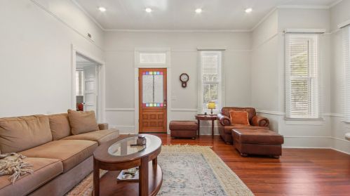 98 Live Oak Ave, Defuniak Springs FL  32435-2383 exterior