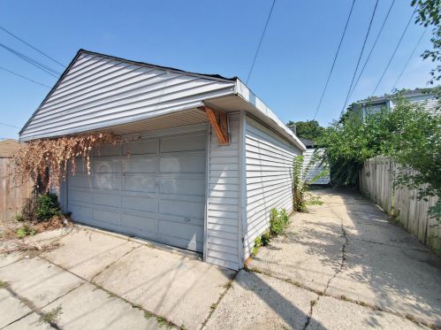 5411 37th St, Milwaukee WI  53209-4731 exterior