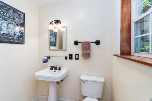 3631 Cres Vw Ave, Duluth MN 55804-1710 exterior