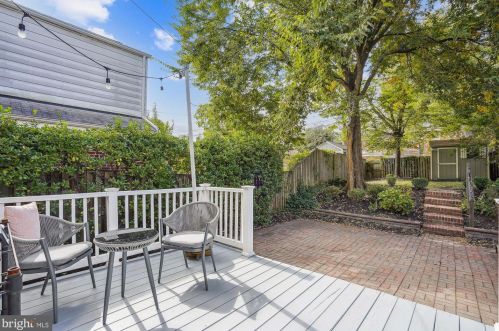 917 Columbus St, Alexandria VA 22314-1611 exterior