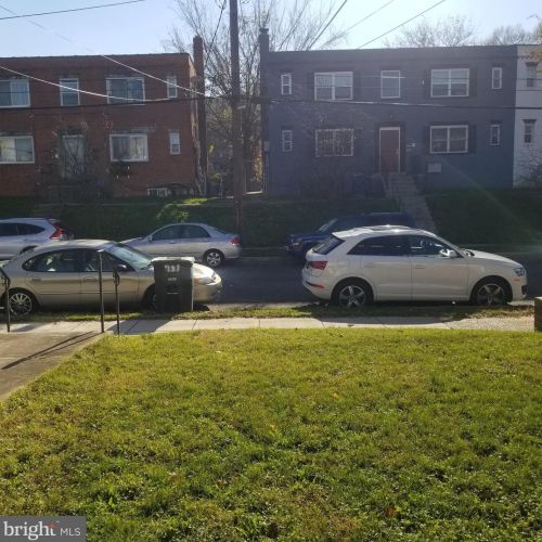 5032 Hanna Pl, Washington DC  20019-5818 exterior