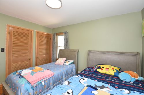 3777 69th St, Milwaukee WI  53220-1812 exterior