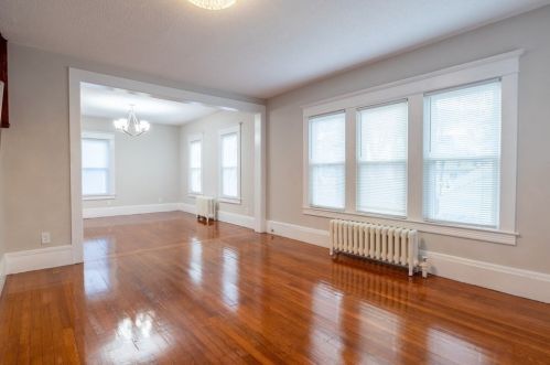 139 Berkshire Ave, Springfield MA  01109-1749 exterior