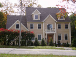 1682 Commonwealth Ave, Newton, MA 02465-2821