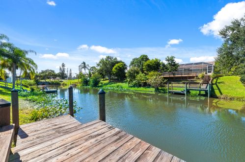 117 Sagamore Ter, Fort Pierce FL 34983-1262 exterior