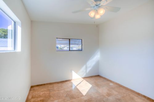 5125 Condor Dr, Tucson AZ 85742-9405 exterior