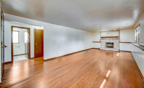 5303 Ridgeway Ave, Chicago IL 60659-1116 exterior