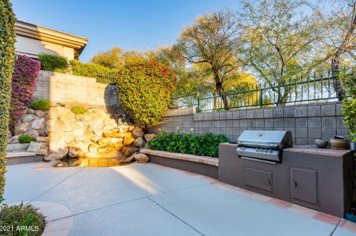 6413 31st St, Phoenix AZ 85008-1127 exterior