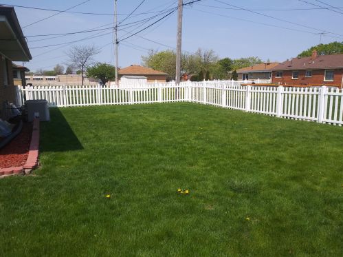 1710 Bottsford Ave, Milwaukee WI 53221-2126 exterior