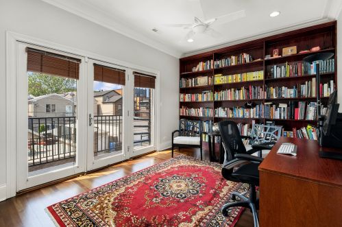 1523 School St, Chicago IL 60657-2121 exterior