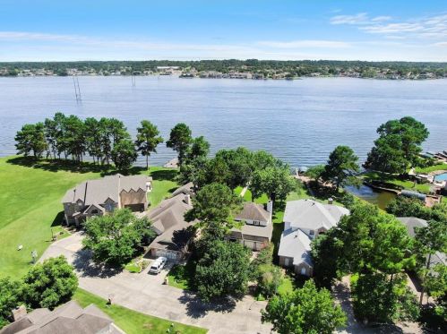 2811 Pne Arbor Dr, Montgomery TX 77356-5426 exterior