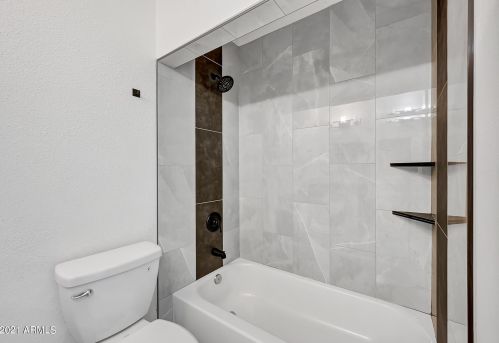 11216 33rd Ave, Phoenix AZ 85029-4105 exterior