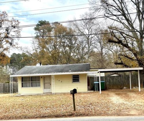 123 Love St, Austell GA 30168-4024 exterior