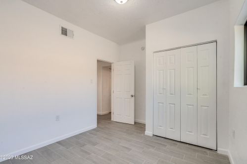 227 24 St, Tucson AZ 85713-1645 exterior