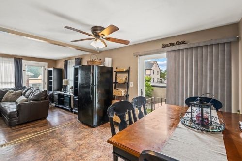 69 Silver Lake Ave, Newton MA 02458-1110 exterior