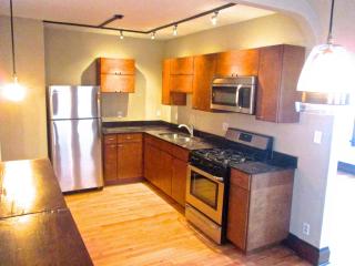 348 Oklahoma Ave, Milwaukee WI  53207-2645 exterior