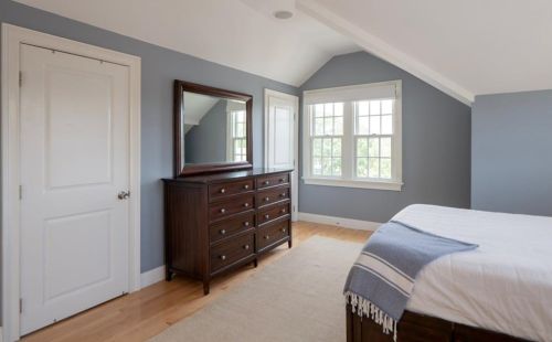 115 Houston Ave, Middletown RI 02840-3916 exterior