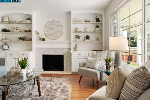 5507 Alaska Dr, Concord CA  94521-4009 exterior