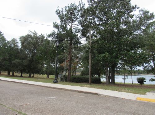 550 College Ave, Defuniak Springs FL 32435-2578 exterior