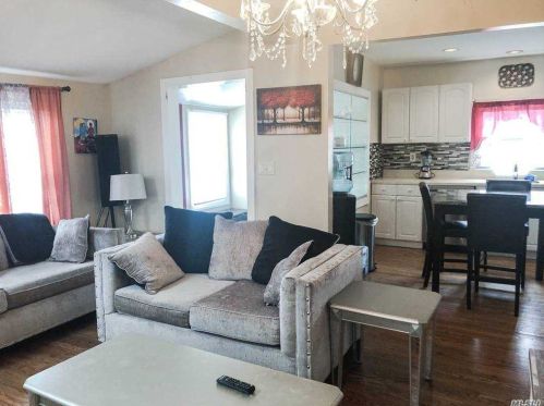 6 Vondran St, Huntington Station NY exterior