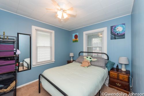 1321 Whiting St, Wyoming MI  49509-1052 exterior