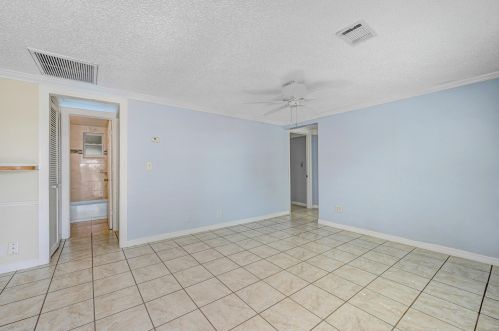 475 Banana Riv Dr, Merritt Island FL 32952-2648 exterior