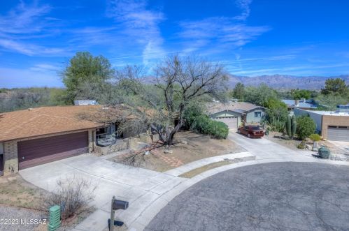 2713 Essel Dr, Tucson, AZ 85715-3516