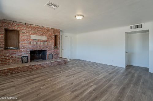 802 31st St, Phoenix AZ 85016-5072 exterior