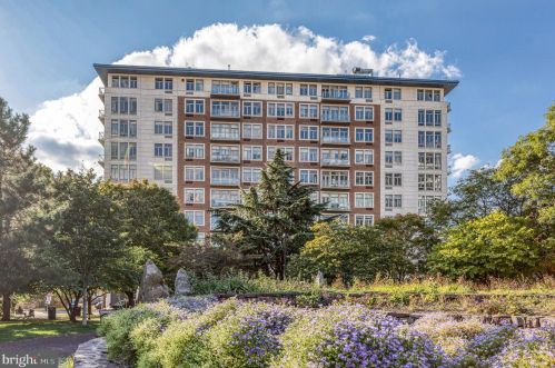 1900 Hamilton St, Philadelphia PA 19130-3889 exterior