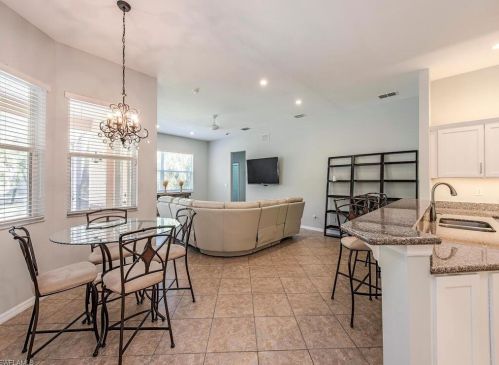 761 20 Ave, Naples FL 34120-6324 exterior