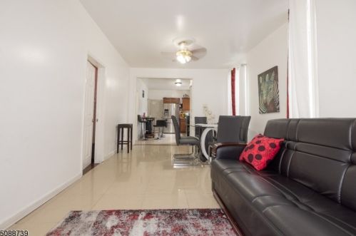 317 Madison Ave, Paterson NJ 07524-2622 exterior