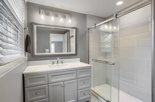 2630 Fairgreen Dr, Pittsburgh PA  15241-2916 exterior