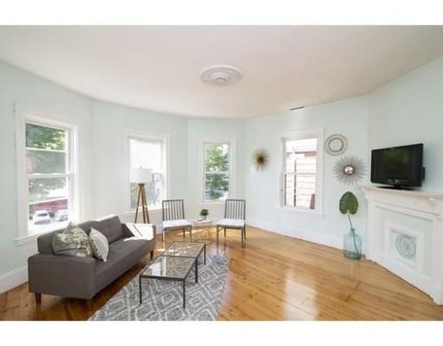 68 Chestnut St, Brookline, MA 02445-7558